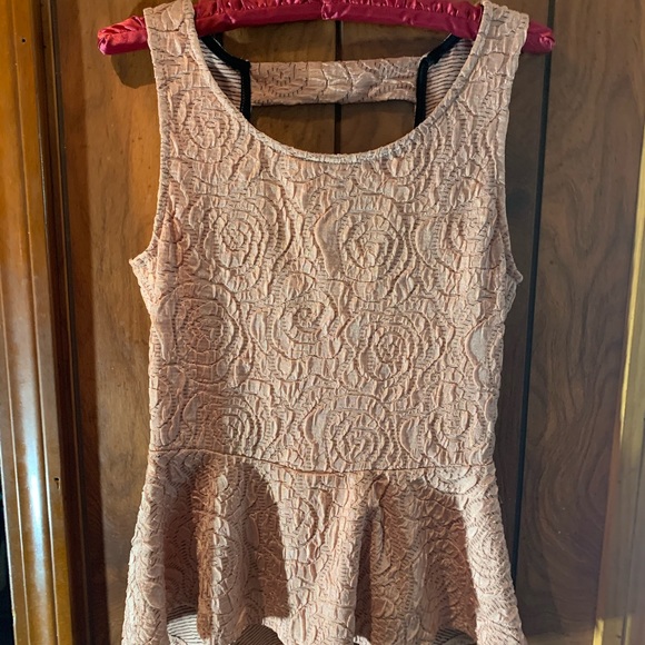 Dressy peplum tank shirt - Picture 3 of 9